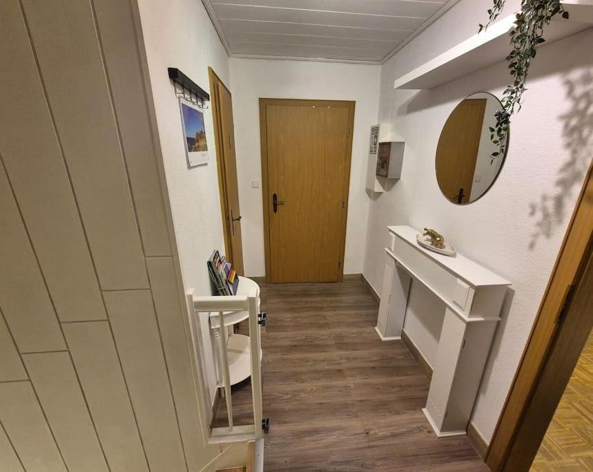 Gemuetliche Wohnung Direkt Am Kuestenkanal! Wardenburg Exterior photo